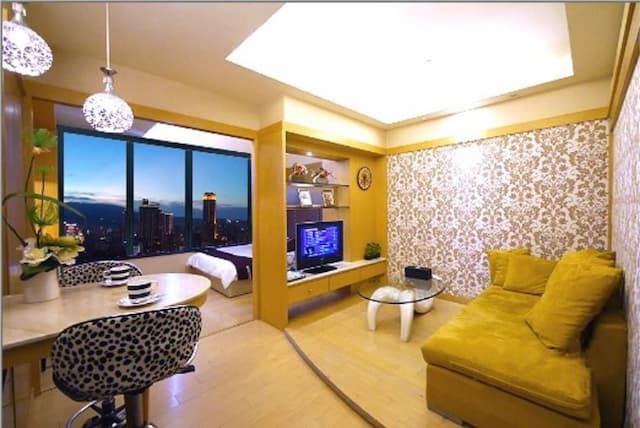 Cape 85-Double Room-Street View-8