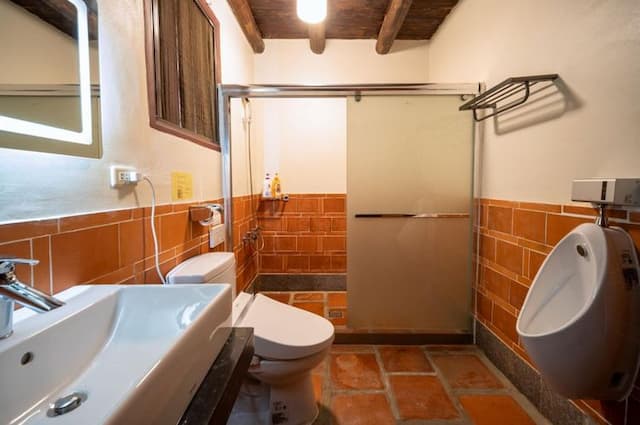 Kinmen house of Old Tiles Shuitou No 4-Spacious Loft Suite-8