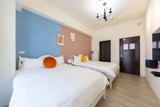 TEN FIVE FIFTHS HOMESTAY-Entire House (14 people)-5