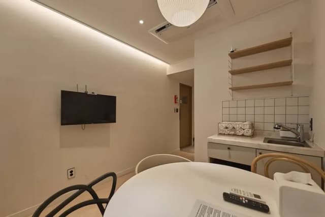 ’獨價’  Artravel 明洞｜2分鐘到明洞站 近首爾塔-2~4人房，最多可4人入住 #T1-12