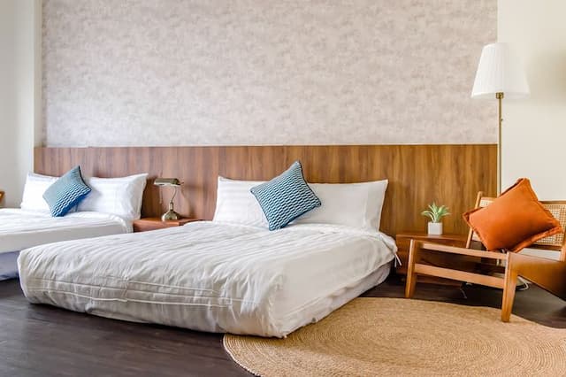 Choco style inn-Deluxe Quadruple Room with Balcony-A301-3