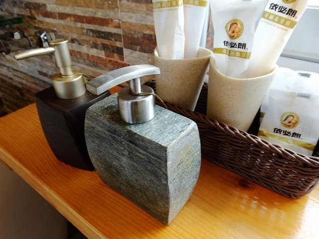 Small House Villa | 南法風情-Golden 豪華雙人房-8