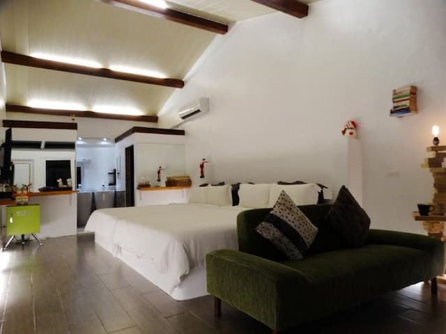 Small House Villa | 南法風情-Silver 家庭房-1