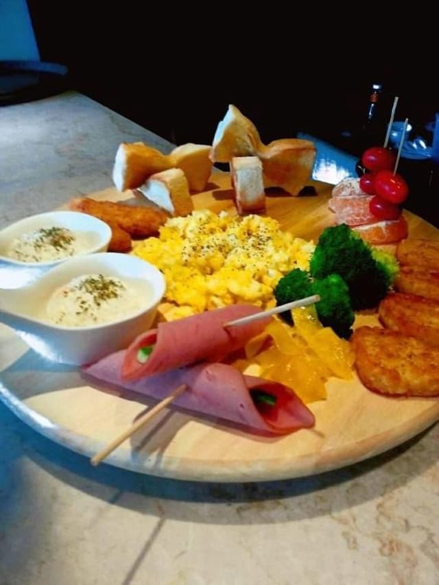 Cloud Spring Graden-Deluxe Quadruple Room-6