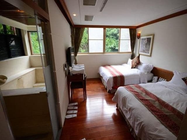 Cloud Spring Graden-Deluxe Quadruple Room-3