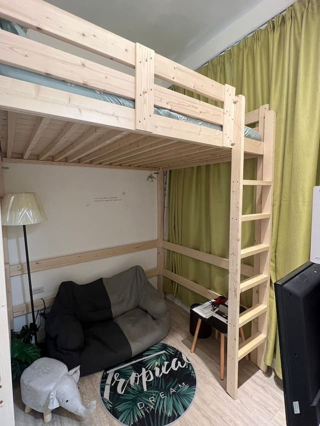 black kitten BNB-302 Warm Double Room (We are moving to a new address, please be sure to contact us in Kalai)-1