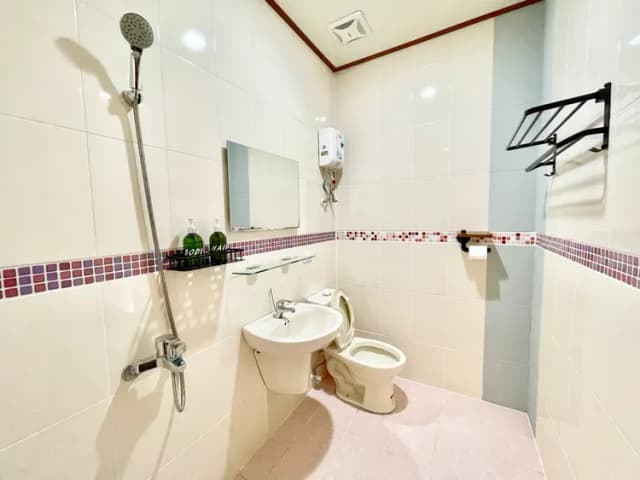 SNUG·NINE (S·9INN)-Quadraple Room-13