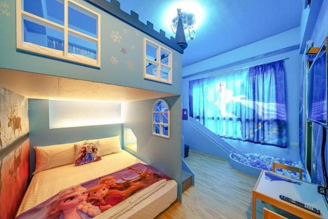 HAN TIAN TOMG YU-Room 201 Frozen Quadruple Room-2