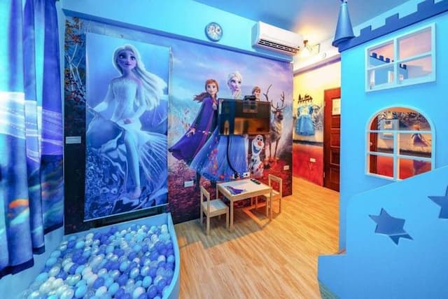 HAN TIAN TOMG YU-Room 201 Frozen Quadruple Room-4