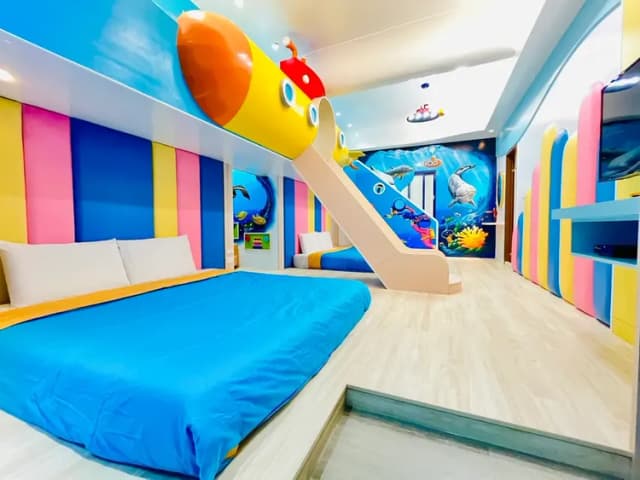 Little Ryukyu Boath House B & B-Family Room for Four - Submarine-Style Slide 2F-2