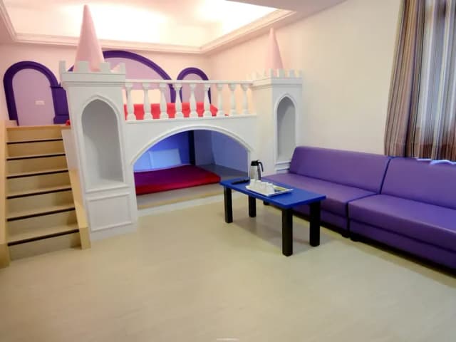 Little Ryukyu Boath House B & B-Quadruple Room - Dream Castle 2F-2