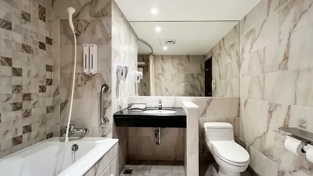 Guide Hotel Kaohsiung Liuhe-Economy Twin Room without Window-7