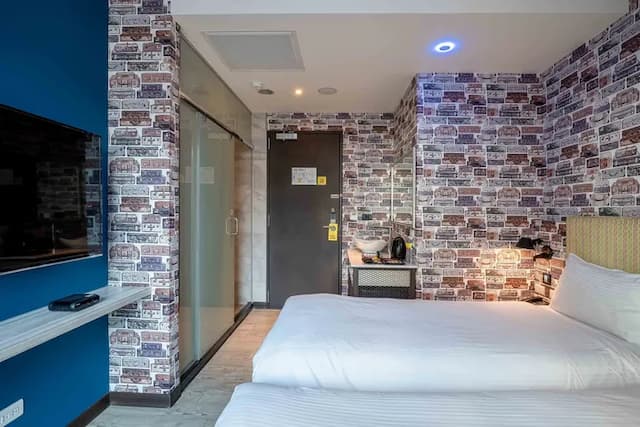 雀客旅館台中自由-經典雙床客房-10