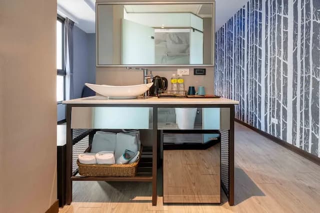 雀客旅館台中自由-景觀雙人客房(市景)-7