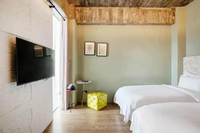 Check inn Hive-Standard Twin Room-3