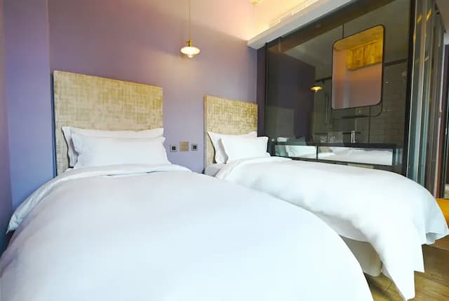 Check inn Hive-Standard Twin Room-1