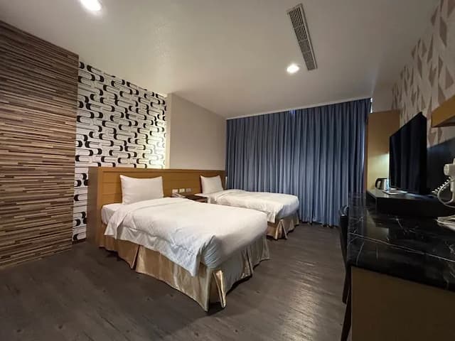 花鄉商旅 (花鄉旅館連鎖-左營店)-(C) 標準雙床房-1