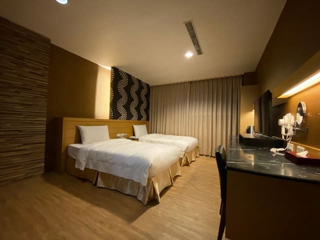 花鄉商旅 (花鄉旅館連鎖-左營店)-(C) 標準雙床房-5