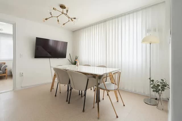 五月之家｜1分鐘到弘大入口站、近延央公園-6人房-1