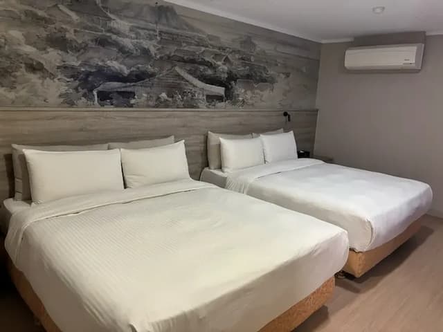 悅豪大飯店｜新竹館-家庭房｜無窗｜不含早餐-2