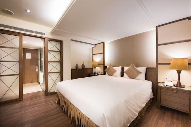 新苑名流都會館-都會豪華客房| 含早-1