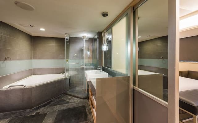 新苑名流都會館-都會尊爵套房| 含早-6