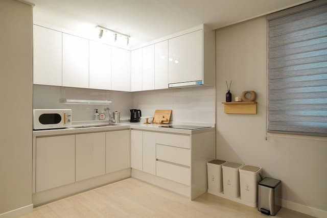 勞拉之家｜8分鐘到上水站 10分鐘到弘大商圈-10人房（ 最多10人入住，一廳四室 ）-3