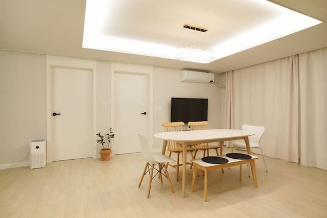 勞拉之家｜8分鐘到上水站 10分鐘到弘大商圈-10人房（ 最多10人入住，一廳四室 ）-2