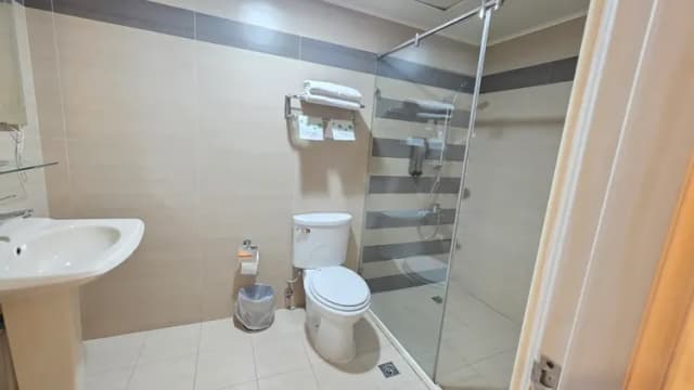 老爺商務旅館-標準雙人房-12