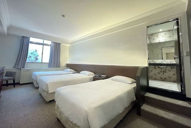 Guide Hotel Kaohsiung Liuhe-Superior Triple Room-2