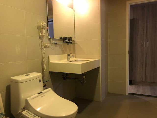 유나이트 호텔-Superior Twin Room-5