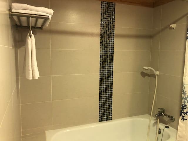 유나이트 호텔-Superior Twin Room-6