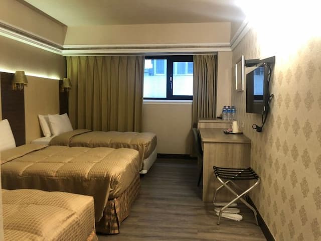 유나이트 호텔-Standard Triple Room-4