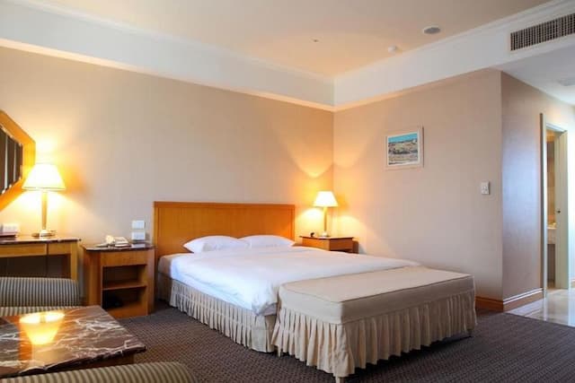 住都大飯店-豪華大床房(一大床)-1