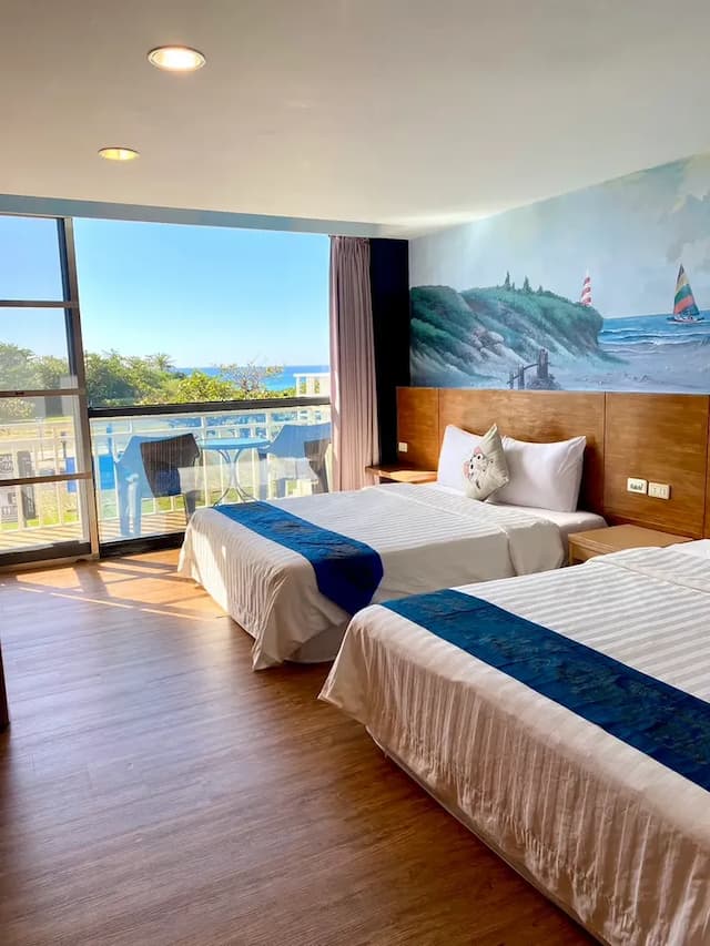Kenting Waterfront Hotel-Sea View Quad Room-5