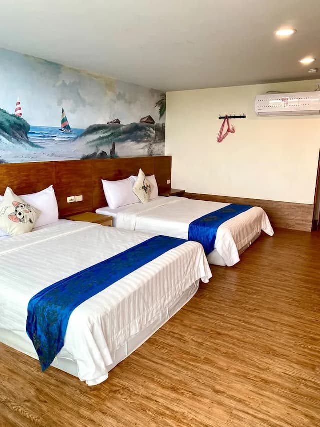 Kenting Waterfront Hotel-Sea View Quad Room-3