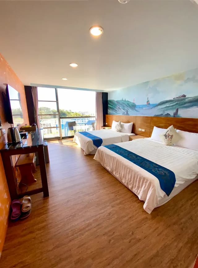 Kenting Waterfront Hotel-Sea View Quad Room-6