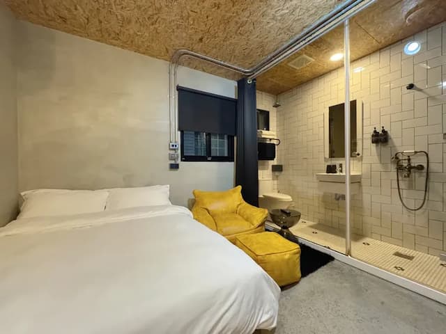 K ゴールド-Economy double room-1