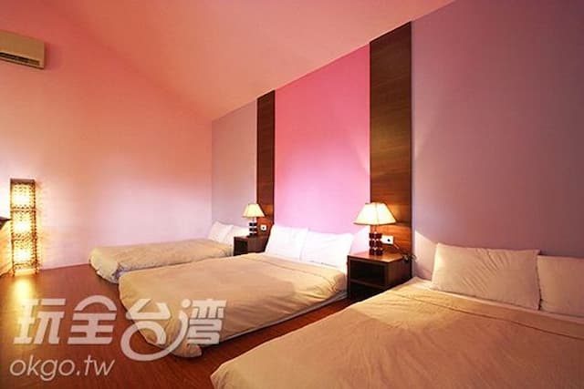 夕陽紅渡假莊園-園景六人房-5