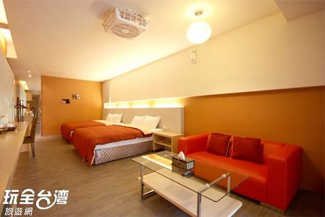 夕陽紅渡假莊園-園景四人房-7
