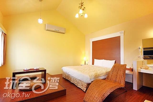 夕陽紅渡假莊園-園景雙人房-3