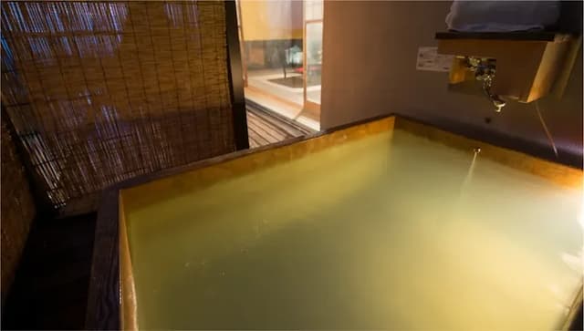 藏王溫泉 高宮琉璃俱樂部渡假村｜山形站開車50分/近藏王溫泉滑雪場/可租借雪具-和室房附半露天浴池(10張榻榻米)【不挑房】-5