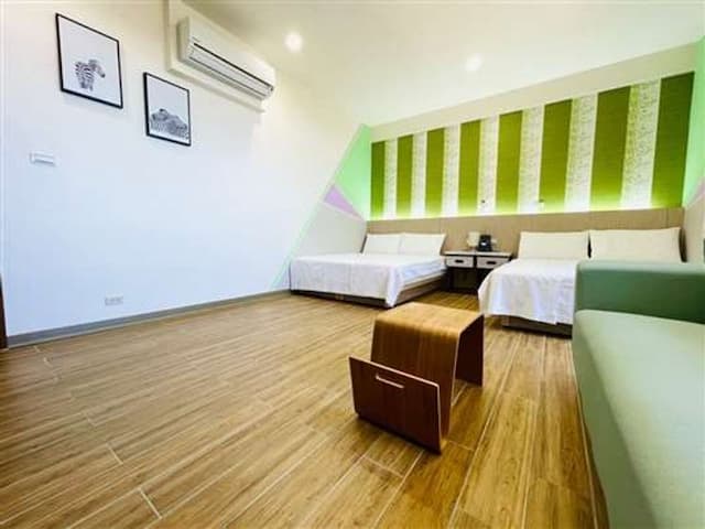 Pinxia Homestay-Quadruple Room 208-3