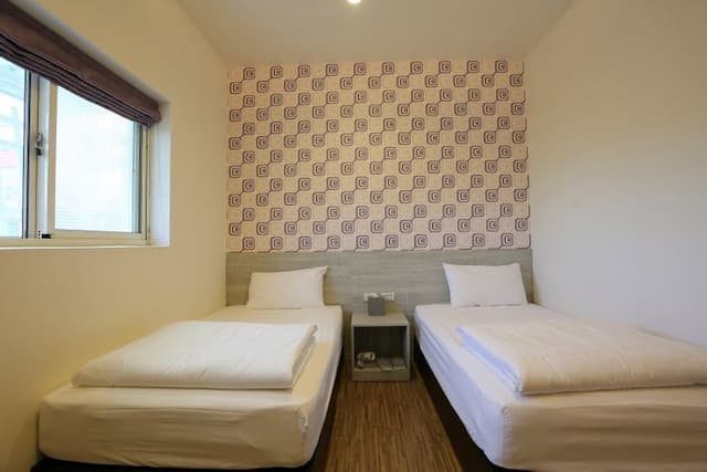 Oak Garden Hostel-Double room, two small beds-2