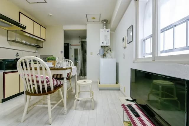 Hotel Flourish67 -03-Flourish67/Southwest corner room/1 minute walk to 24-hour supermarket/Double access to subway and streetcar-5