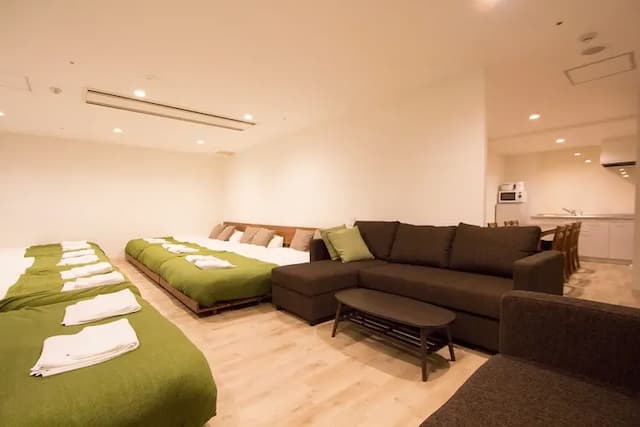 非接触CHECKIN/OUT 冷暖房完備 宿泊施設 Asahikawa 7inn-【Go to Asahikawa】旭川駅近MAX16名様 FreeWi-Fi 繫華 ｺﾝﾋﾞﾆ A6-6