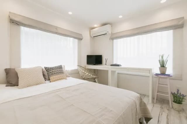 BED ROOM 1 (Double Bed×1)　