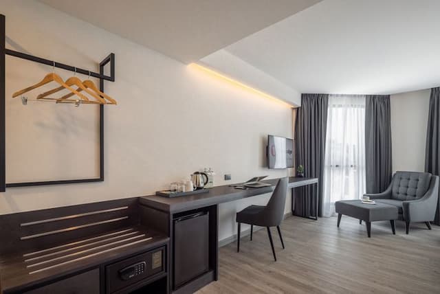 Travelodge Phuket Town-Deluxe Plus (Room with breakfast)-4