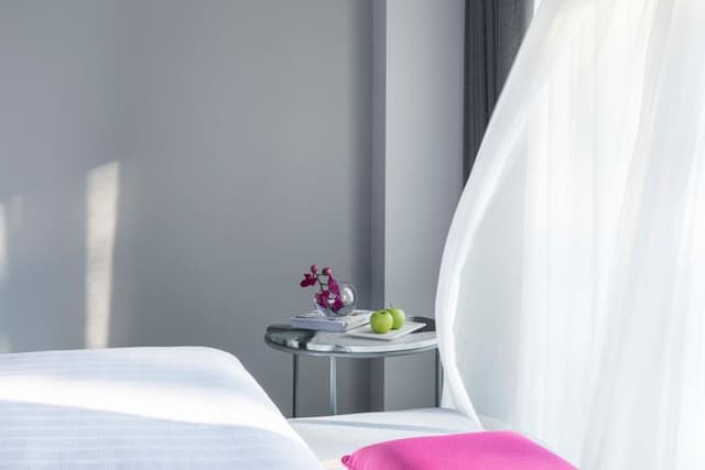 U Jomtien Pattaya-Deluxe (Room with breakfast)-2