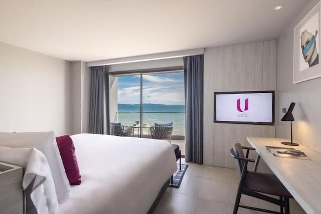 U Jomtien Pattaya-Deluxe Panoramic Seaview (Room with breakfast)-5